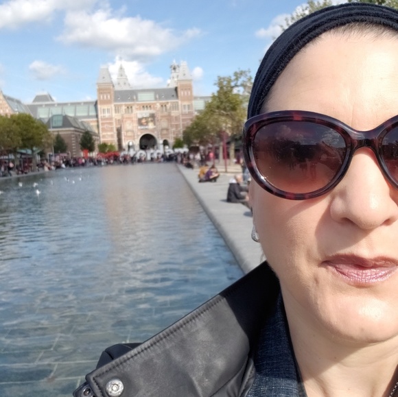 Meet your Posher, Geraldine - Picture 1 of 1